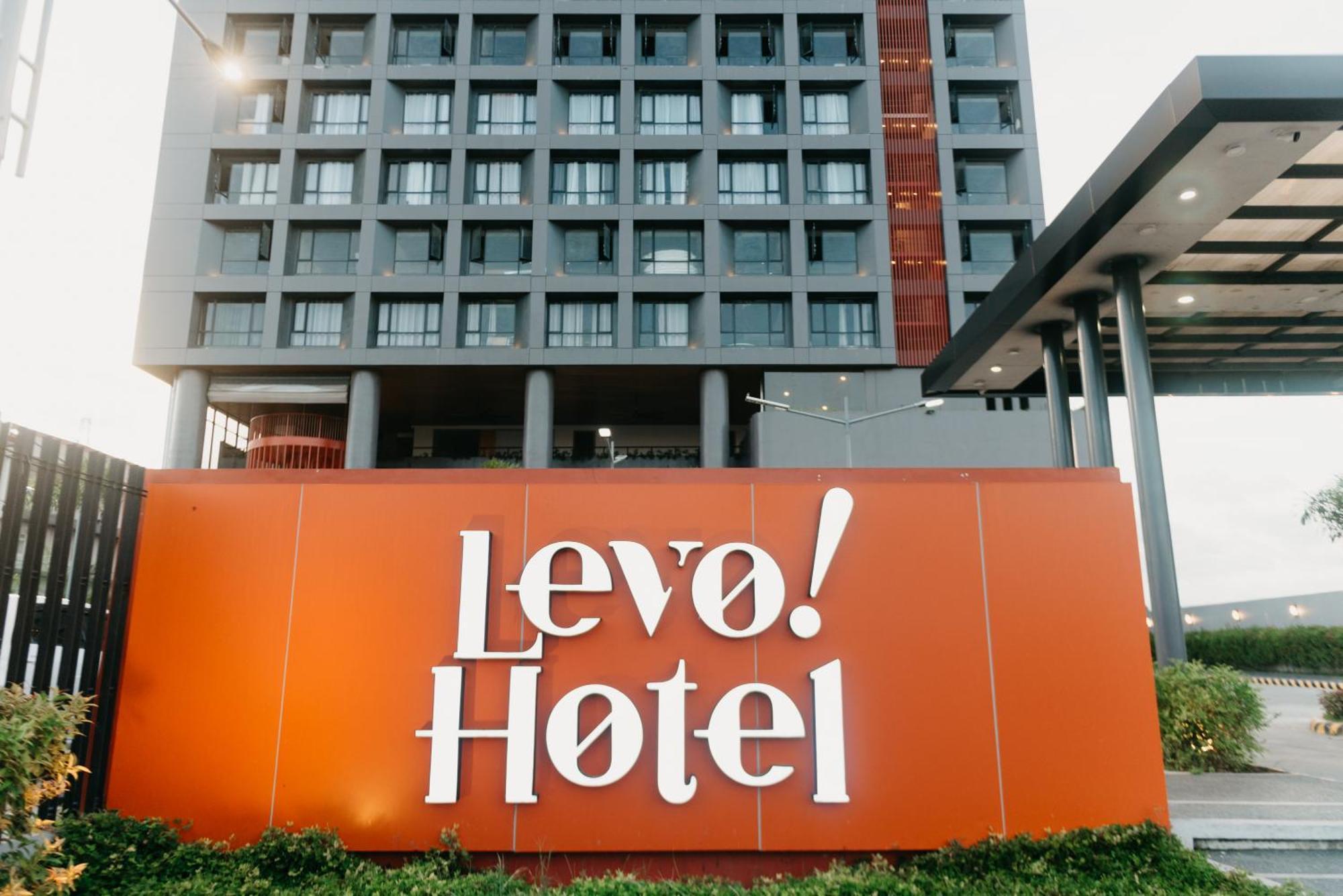 Levo Hotel Urdaneta Exterior foto